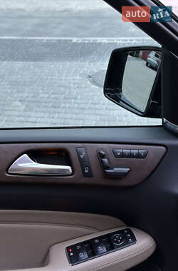 Внедорожник / Кроссовер Mercedes-Benz M-Class 2012 в 