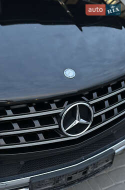 Внедорожник / Кроссовер Mercedes-Benz M-Class 2012 в 
