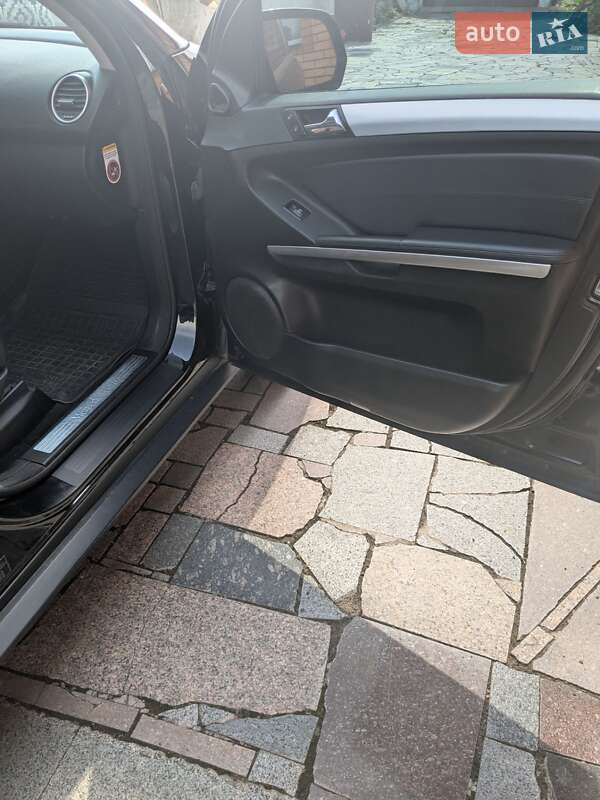 Позашляховик / Кросовер Mercedes-Benz M-Class 2010 в Новоархангельську