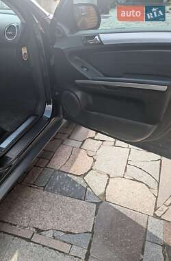 Внедорожник / Кроссовер Mercedes-Benz M-Class 2010 в 