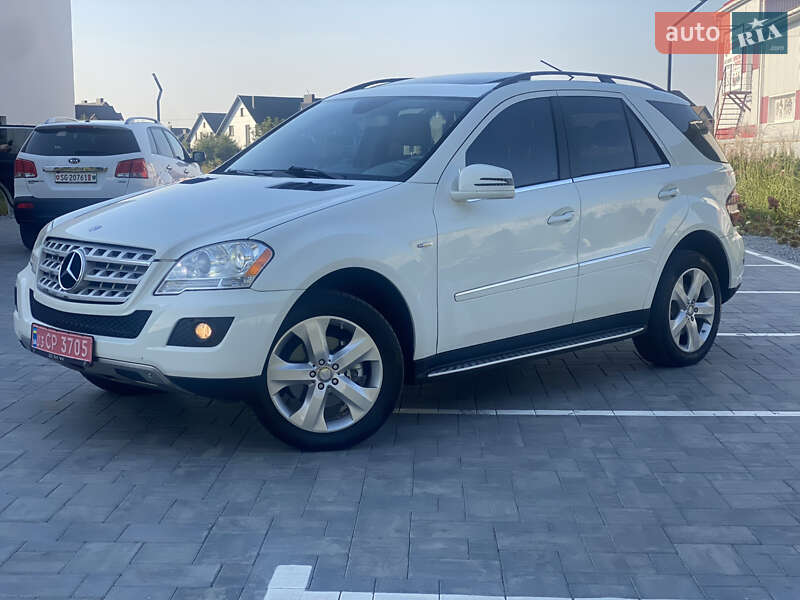 Mercedes-Benz M-Class 2011