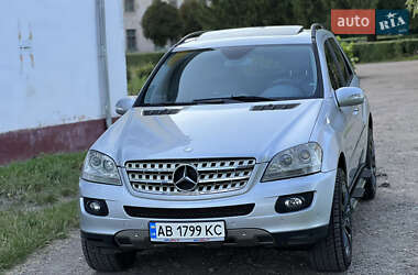 Внедорожник / Кроссовер Mercedes-Benz M-Class 2005 в 