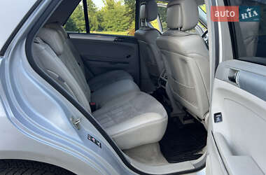 Внедорожник / Кроссовер Mercedes-Benz M-Class 2005 в 