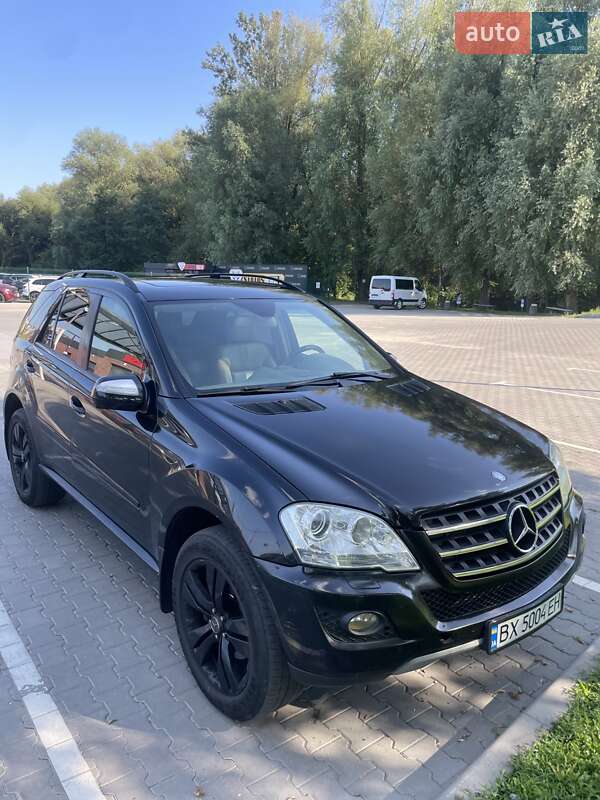 Внедорожник / Кроссовер Mercedes-Benz M-Class 2009 в Хмельницком