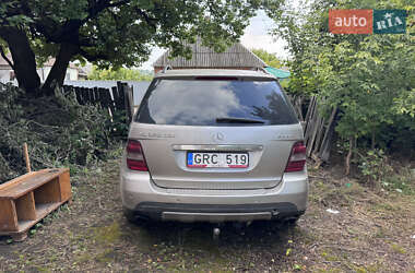 Внедорожник / Кроссовер Mercedes-Benz M-Class 2006 в 