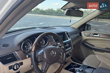 Внедорожник / Кроссовер Mercedes-Benz M-Class 2013 в 