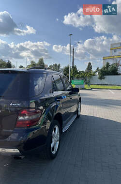 Внедорожник / Кроссовер Mercedes-Benz M-Class 2006 в 