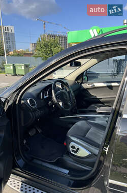 Внедорожник / Кроссовер Mercedes-Benz M-Class 2006 в 