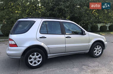 Внедорожник / Кроссовер Mercedes-Benz M-Class 2002 в 