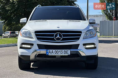 Внедорожник / Кроссовер Mercedes-Benz M-Class 2015 в 