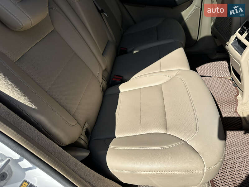 Позашляховик / Кросовер Mercedes-Benz M-Class 2015 в Києві