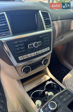 Внедорожник / Кроссовер Mercedes-Benz M-Class 2013 в 