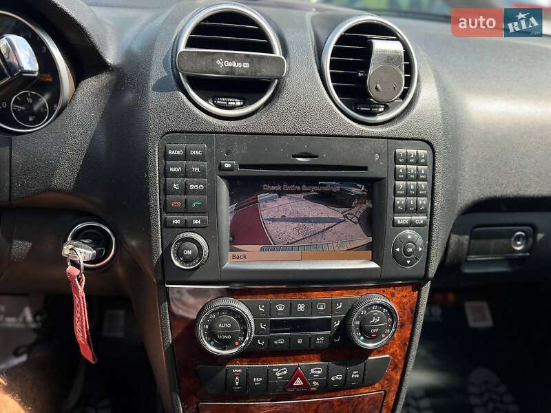 Внедорожник / Кроссовер Mercedes-Benz M-Class 2009 в Черновцах