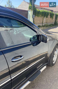 Внедорожник / Кроссовер Mercedes-Benz M-Class 2007 в 