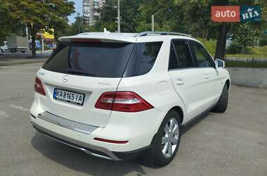 Внедорожник / Кроссовер Mercedes-Benz M-Class 2013 в 
