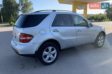 Внедорожник / Кроссовер Mercedes-Benz M-Class 2006 в 