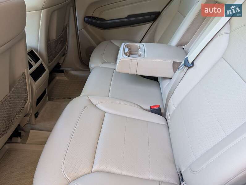 Внедорожник / Кроссовер Mercedes-Benz M-Class 2013 в Тернополе