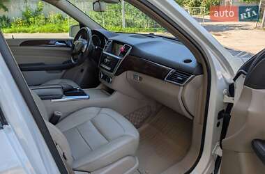 Внедорожник / Кроссовер Mercedes-Benz M-Class 2013 в 