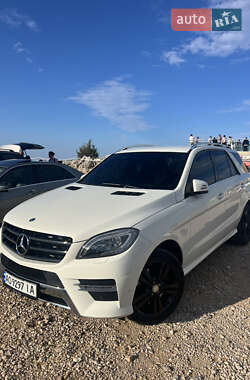 Внедорожник / Кроссовер Mercedes-Benz M-Class 2012 в 