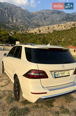 Внедорожник / Кроссовер Mercedes-Benz M-Class 2012 в 