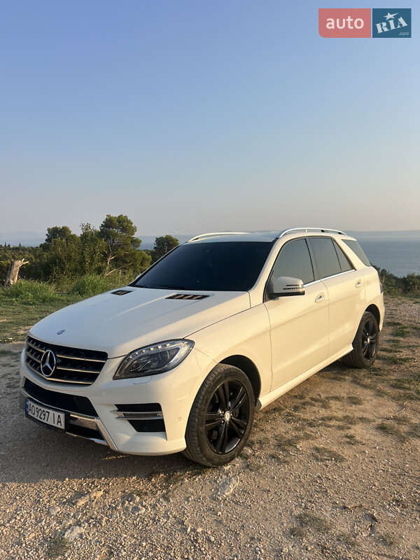 Внедорожник / Кроссовер Mercedes-Benz M-Class 2012 в Виноградове