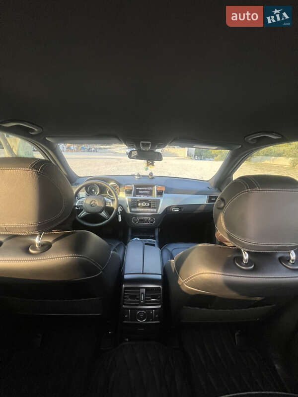 Внедорожник / Кроссовер Mercedes-Benz M-Class 2012 в Виноградове