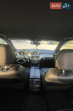 Внедорожник / Кроссовер Mercedes-Benz M-Class 2012 в 