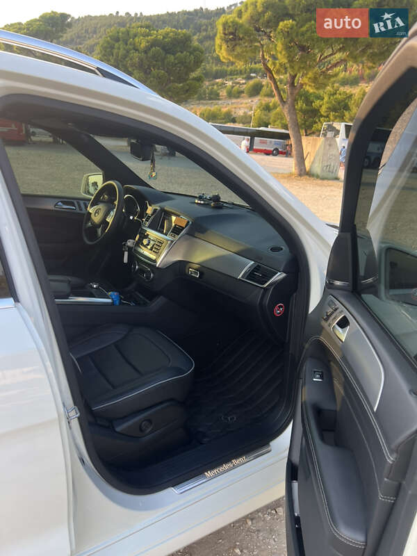 Внедорожник / Кроссовер Mercedes-Benz M-Class 2012 в Виноградове