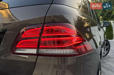 Внедорожник / Кроссовер Mercedes-Benz M-Class 2011 в 