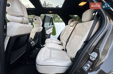 Внедорожник / Кроссовер Mercedes-Benz M-Class 2011 в 