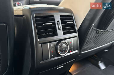 Внедорожник / Кроссовер Mercedes-Benz M-Class 2011 в 
