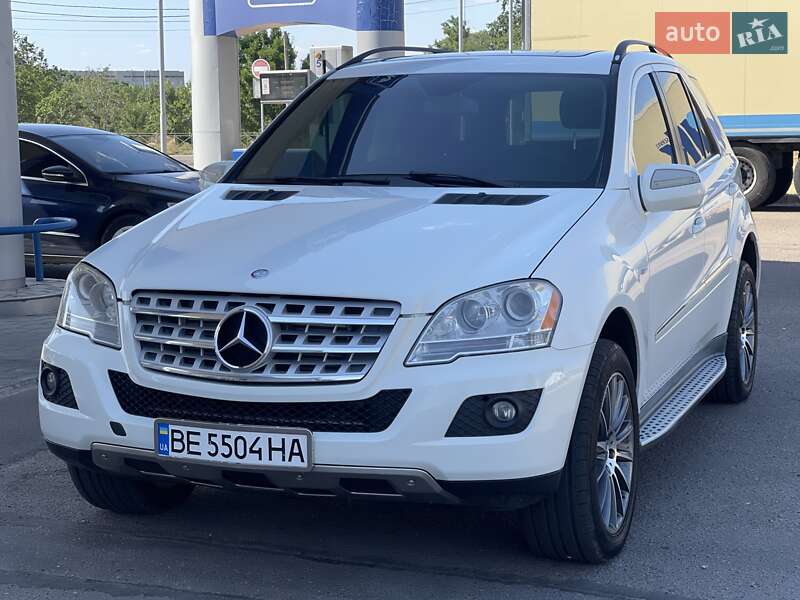Mercedes-Benz M-Class 2009