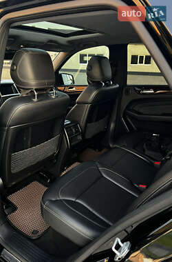 Внедорожник / Кроссовер Mercedes-Benz M-Class 2013 в 