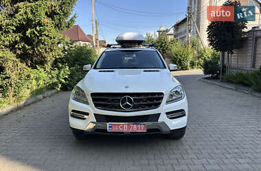 Внедорожник / Кроссовер Mercedes-Benz M-Class 2013 в 