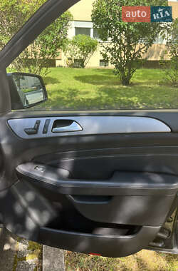 Внедорожник / Кроссовер Mercedes-Benz M-Class 2013 в 