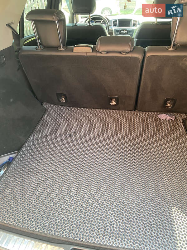 Внедорожник / Кроссовер Mercedes-Benz M-Class 2015 в Заставной фото 27 Внедорожник / Кроссовер Mercedes-Benz M-Class 2015 в Заставной