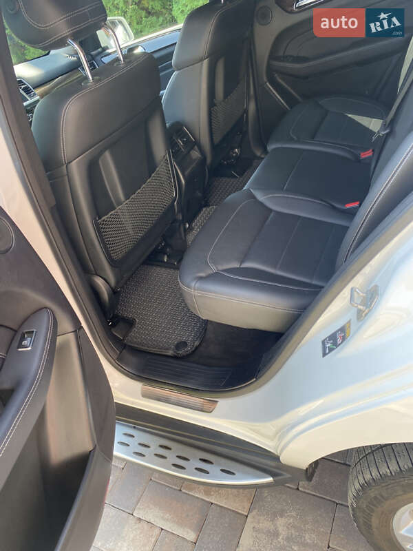 Внедорожник / Кроссовер Mercedes-Benz M-Class 2015 в Заставной фото 37 Внедорожник / Кроссовер Mercedes-Benz M-Class 2015 в Заставной