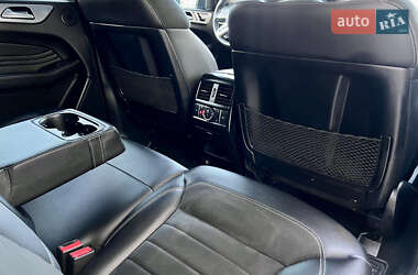 Внедорожник / Кроссовер Mercedes-Benz M-Class 2013 в 