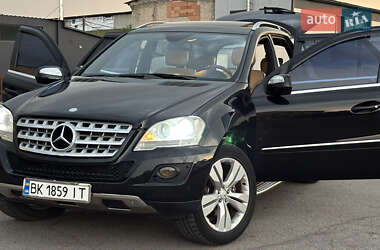 Внедорожник / Кроссовер Mercedes-Benz M-Class 2008 в 