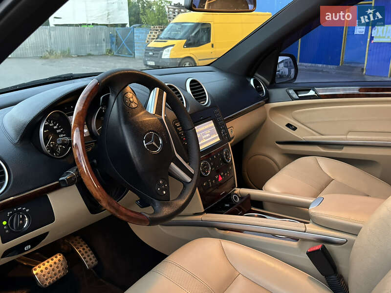 Внедорожник / Кроссовер Mercedes-Benz M-Class 2008 в Сарнах