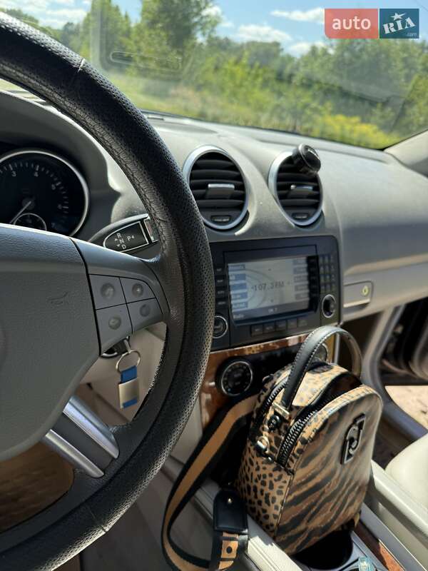 Внедорожник / Кроссовер Mercedes-Benz M-Class 2006 в Шостке