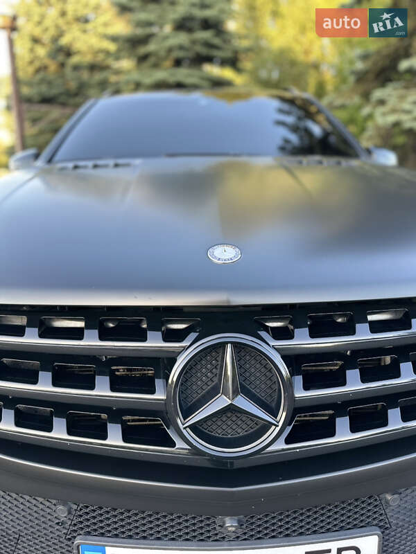 Внедорожник / Кроссовер Mercedes-Benz M-Class 2014 в Киеве фото 14 Внедорожник / Кроссовер Mercedes-Benz M-Class 2014 в Киеве