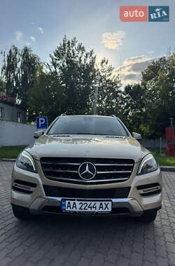 Внедорожник / Кроссовер Mercedes-Benz M-Class 2013 в 