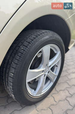 Внедорожник / Кроссовер Mercedes-Benz M-Class 2013 в 