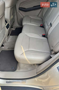 Внедорожник / Кроссовер Mercedes-Benz M-Class 2013 в 