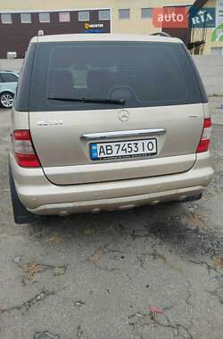 Внедорожник / Кроссовер Mercedes-Benz M-Class 2005 в 