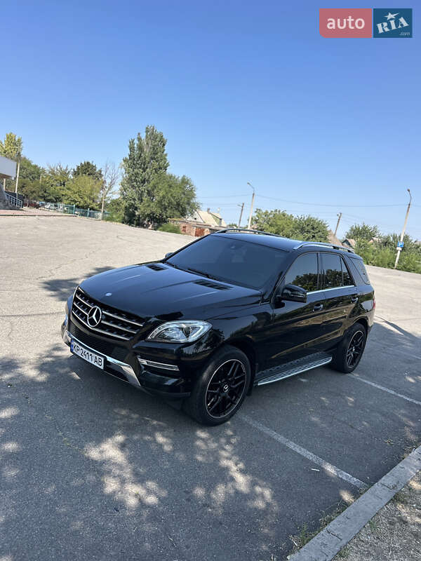 Внедорожник / Кроссовер Mercedes-Benz M-Class 2014 в 