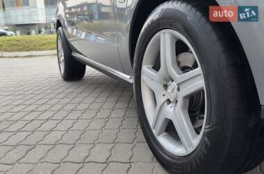 Внедорожник / Кроссовер Mercedes-Benz M-Class 2012 в 
