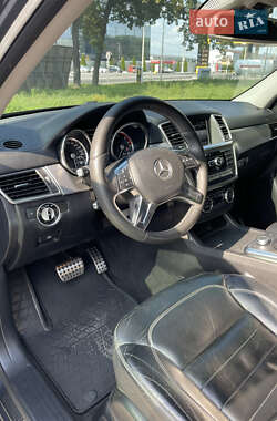 Внедорожник / Кроссовер Mercedes-Benz M-Class 2013 в 