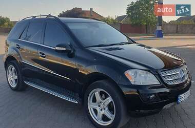 Позашляховик / Кросовер Mercedes-Benz M-Class 2008 в Рені